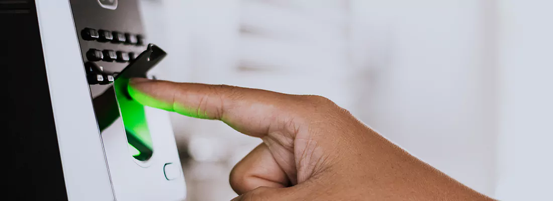 Smart Gate Locks with Remote Access Features in Oakland Park, FL