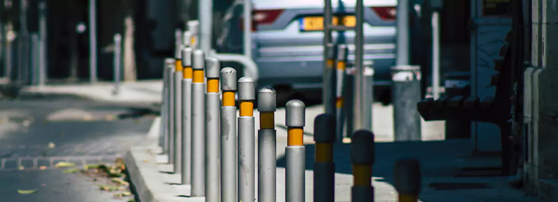 Safe and Convenient Retractable Barrier Column Systems for Properties in Oakland Park, FL